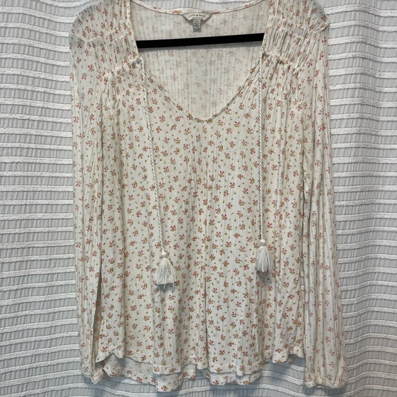Lucky Brand Cream Ruffled Tie Front Blouse - Picture 2 of 7